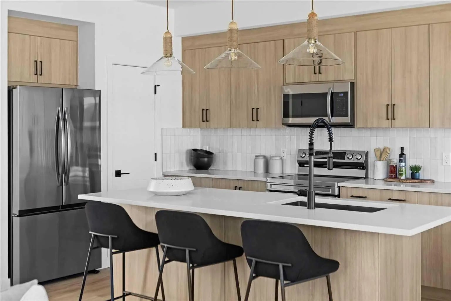 Photo of Listing #A2300498