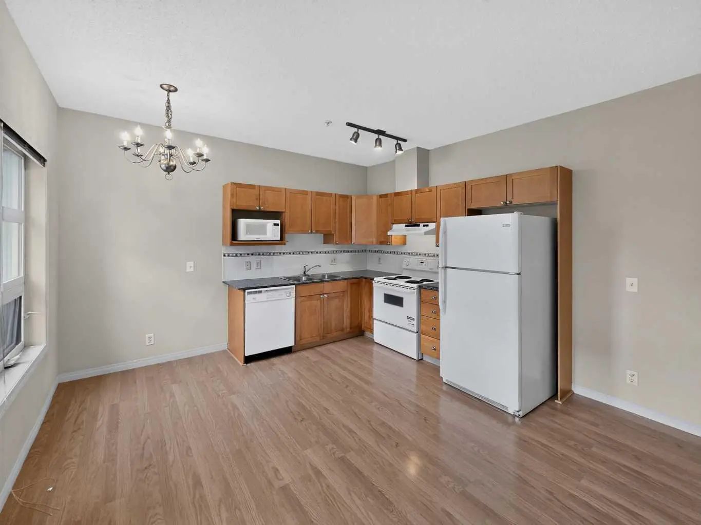 209 333 Riverfront Avenue Southeast, Calgary – Residential Apartment Listing Photo 6