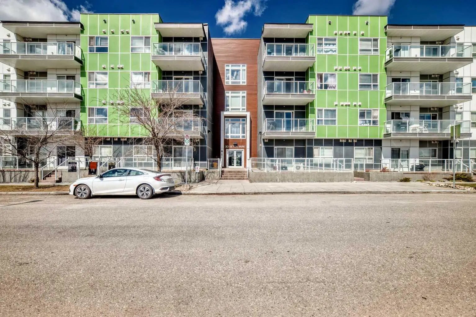 Photo of Listing #A2300681