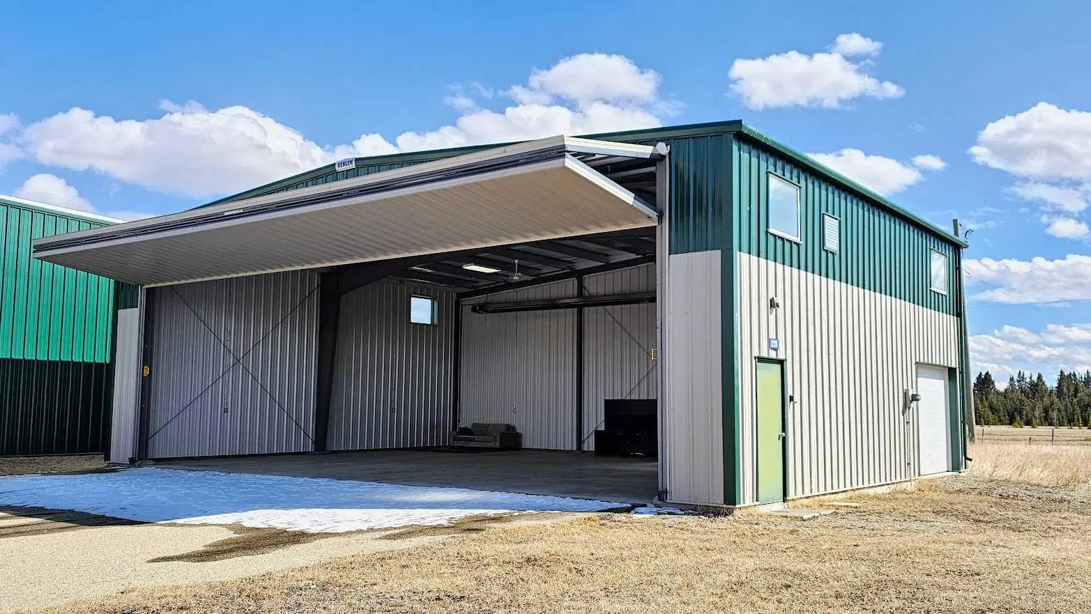 Photo of Listing #A2300755