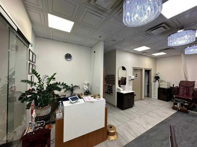 222 1632 14 Avenue Nw, Calgary