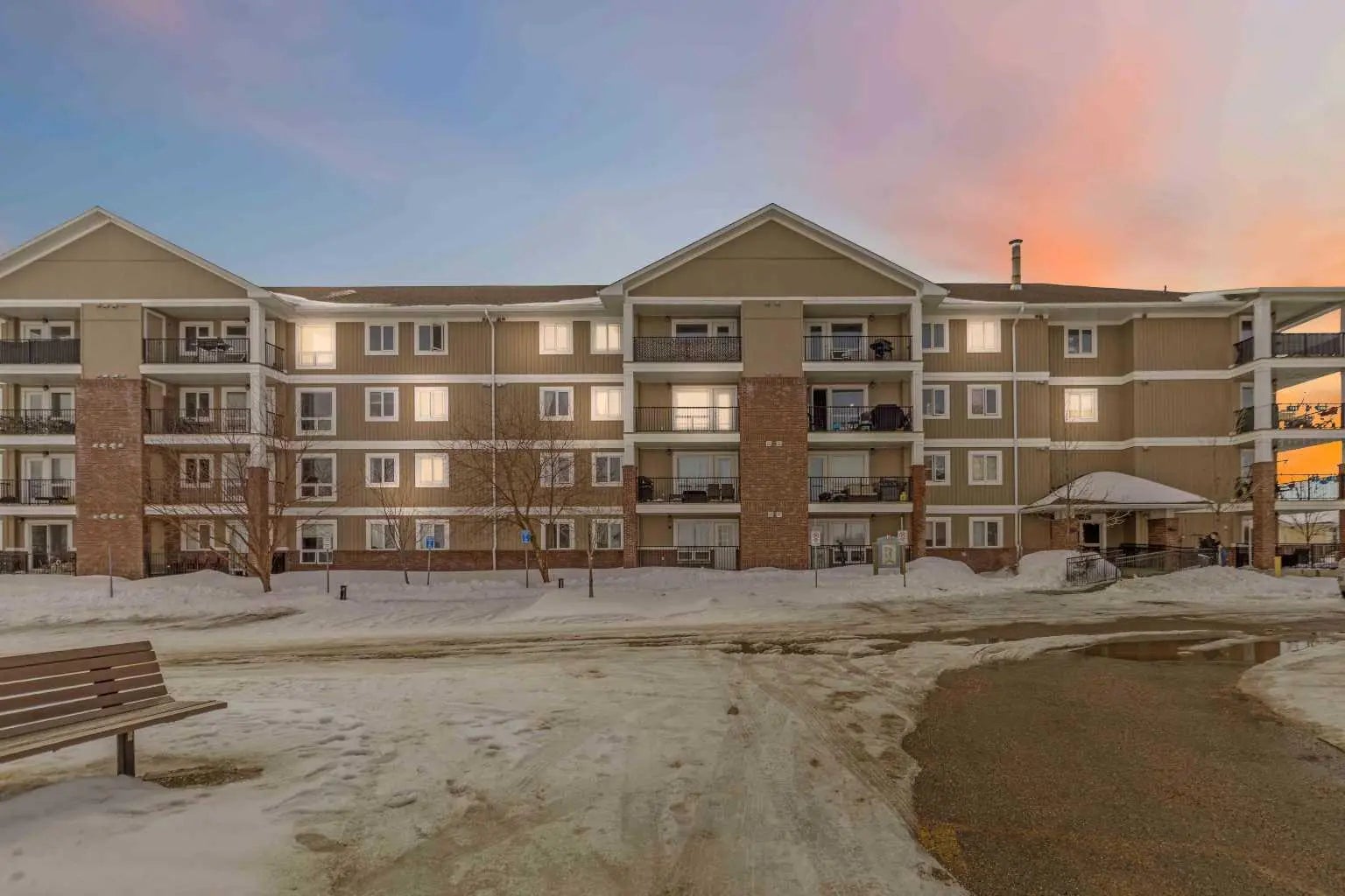 Photo of Listing #A2301138