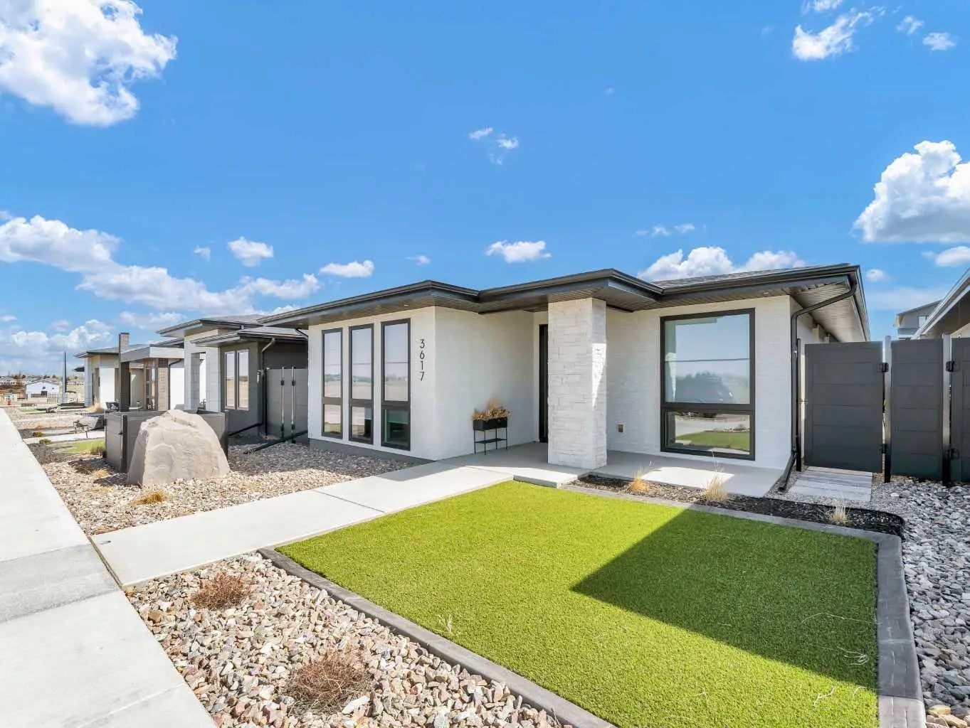 Photo of Listing #A2301161