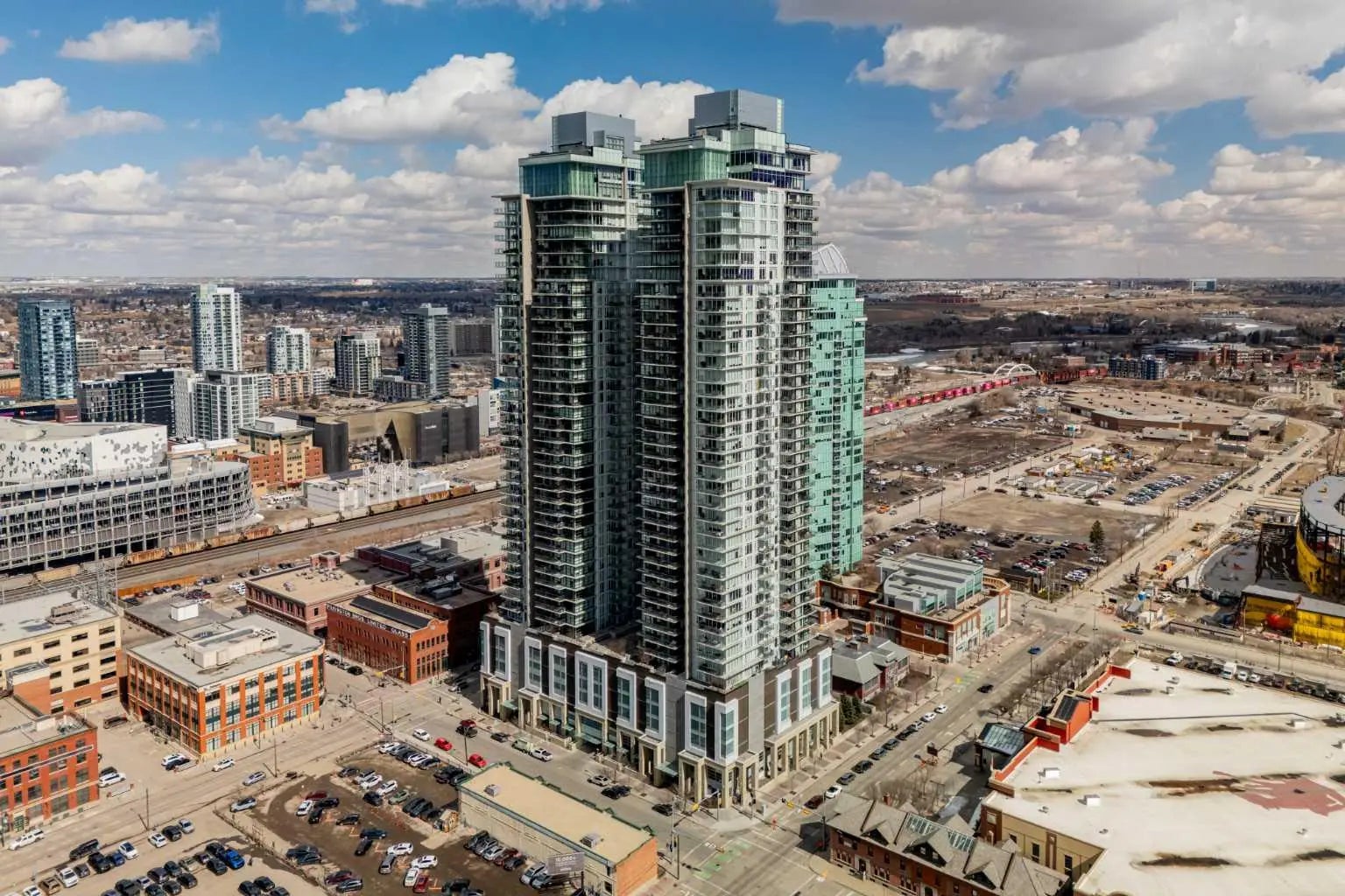 Photo of Listing #A2301225