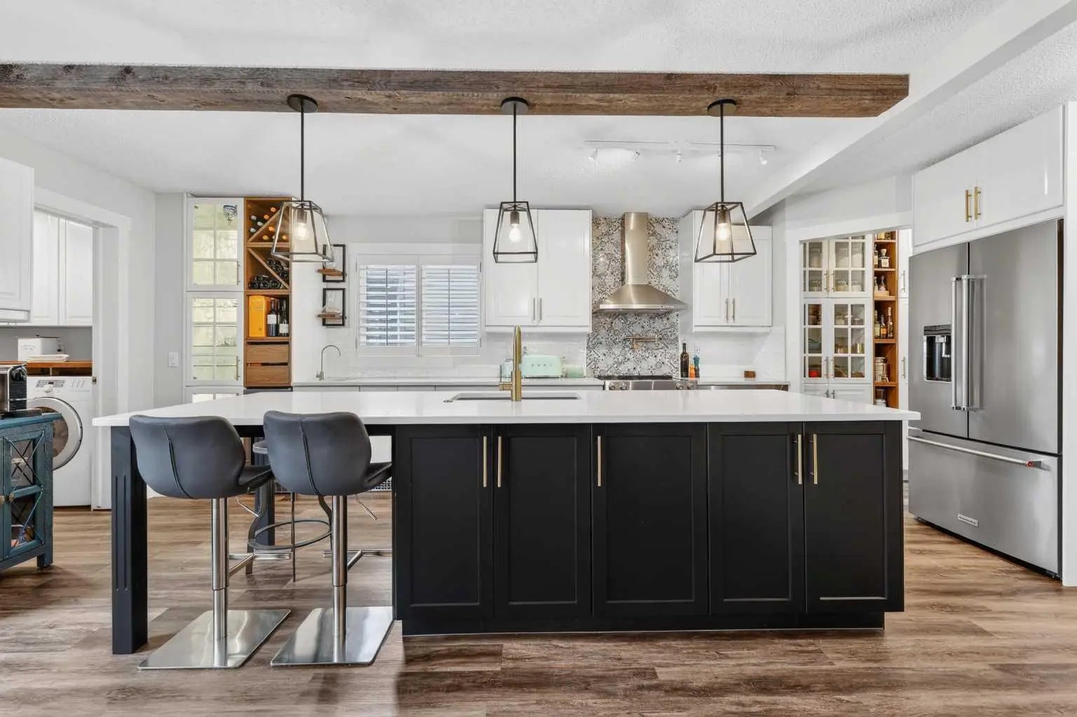 Photo of Listing #A2301420