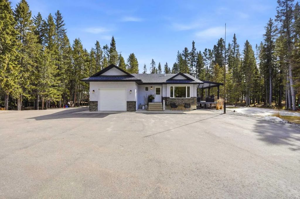 24 32375 Range Road 62  , Rural Mountain View County