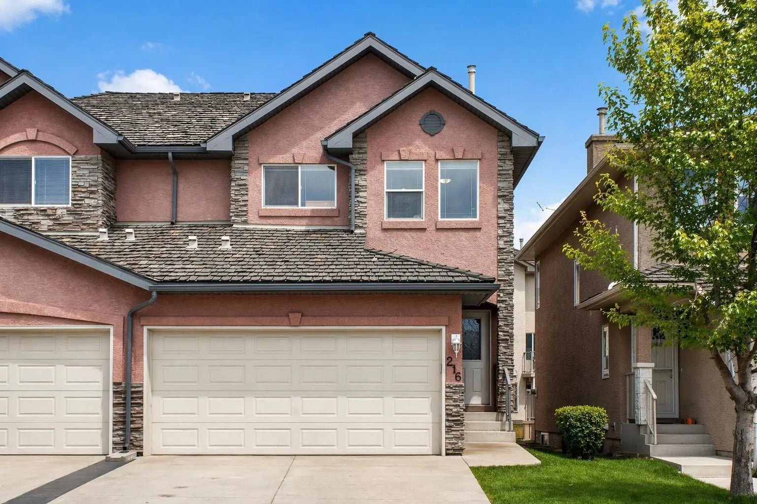 Photo of Listing #A2301515