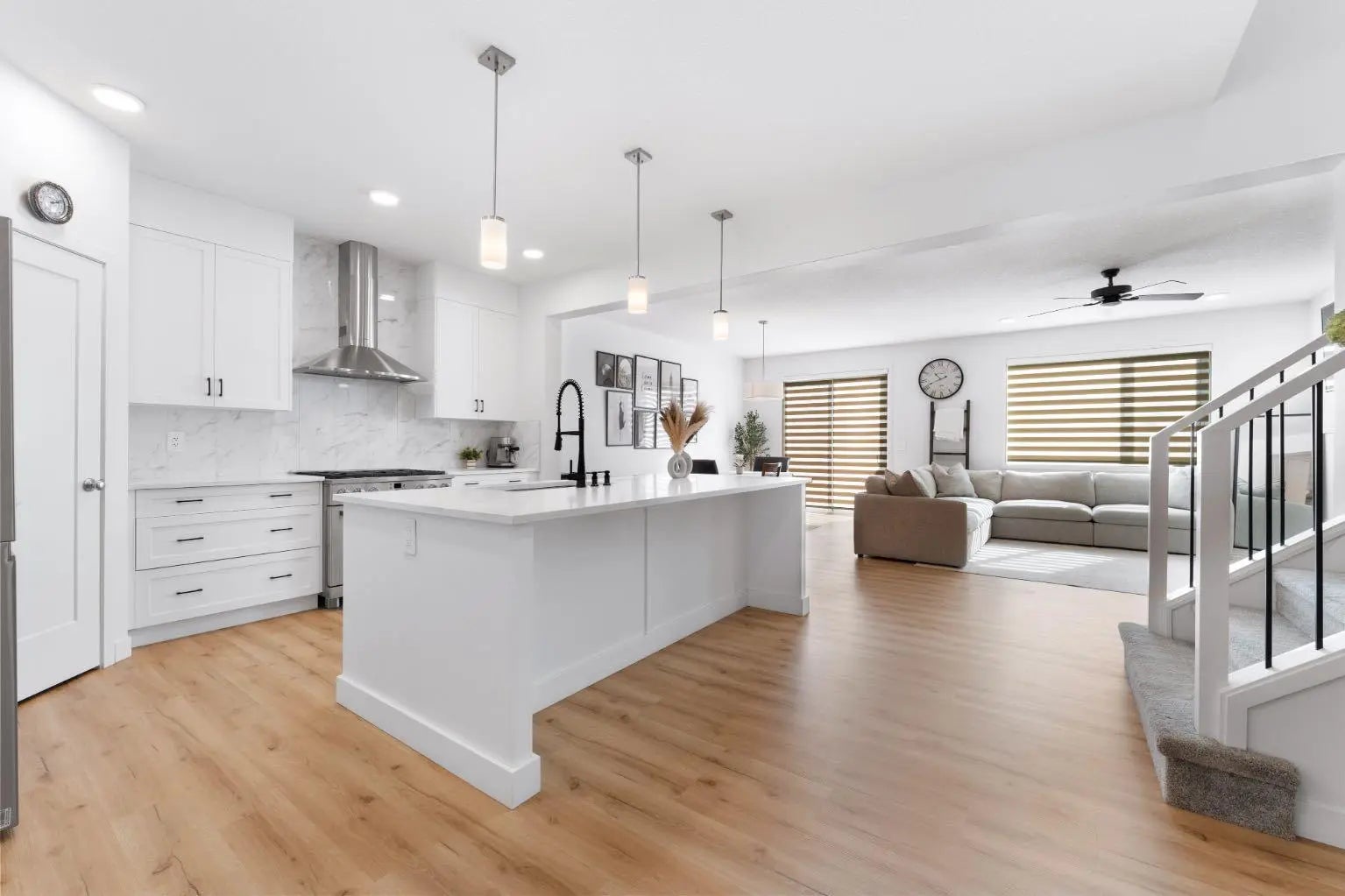 Photo of Listing #A2301558