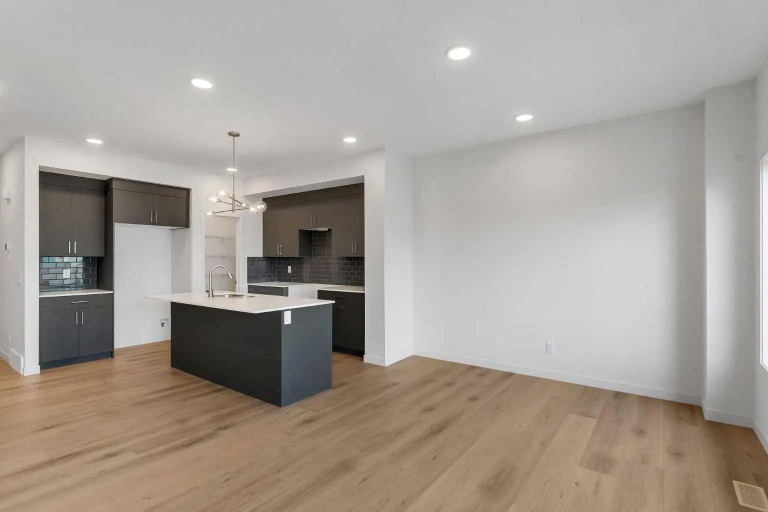 15 Heritage Heath , Cochrane – Residential Semi Detached (Half Duplex) Listing Photo 9