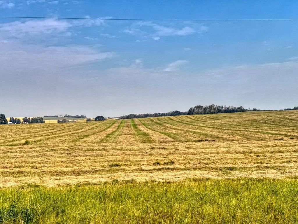 In Kneehill County  , Rural Kneehill County