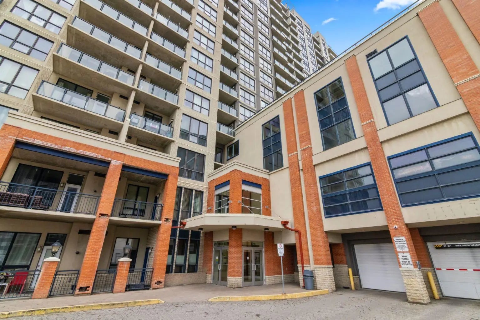 Photo of Listing #A2301627