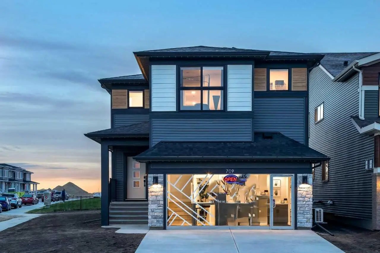 Photo of Listing #A2301654