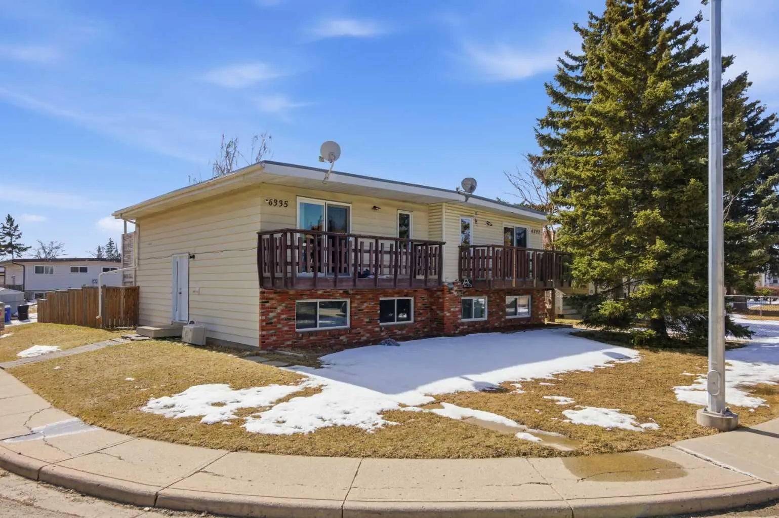 Photo of Listing #A2301860