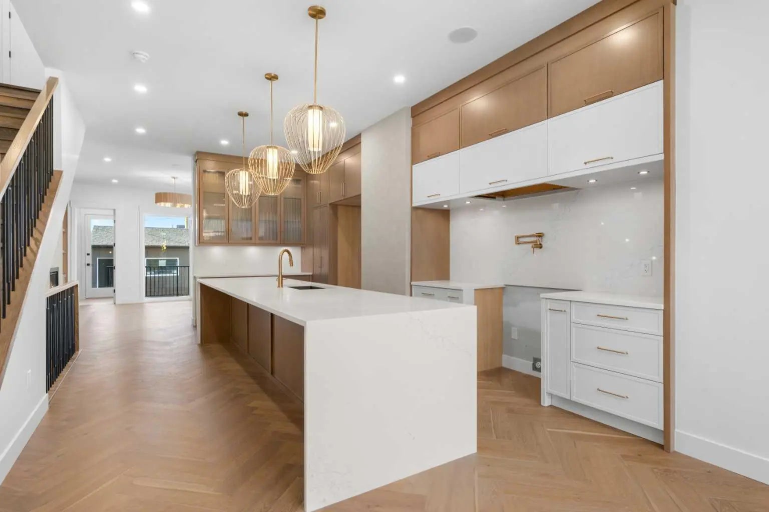 Photo of Listing #A2301865