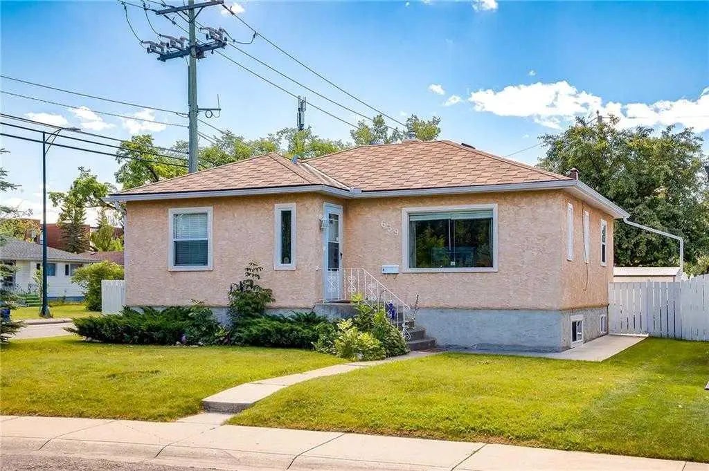 Photo of Listing #A2302038