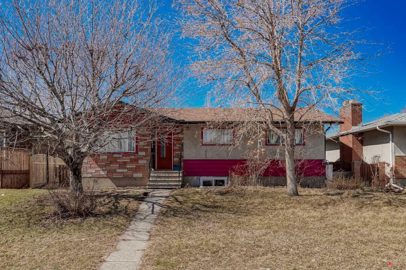 Photo of Listing #A2302076