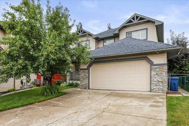 765 Qualicum Beach Bay , Chestermere