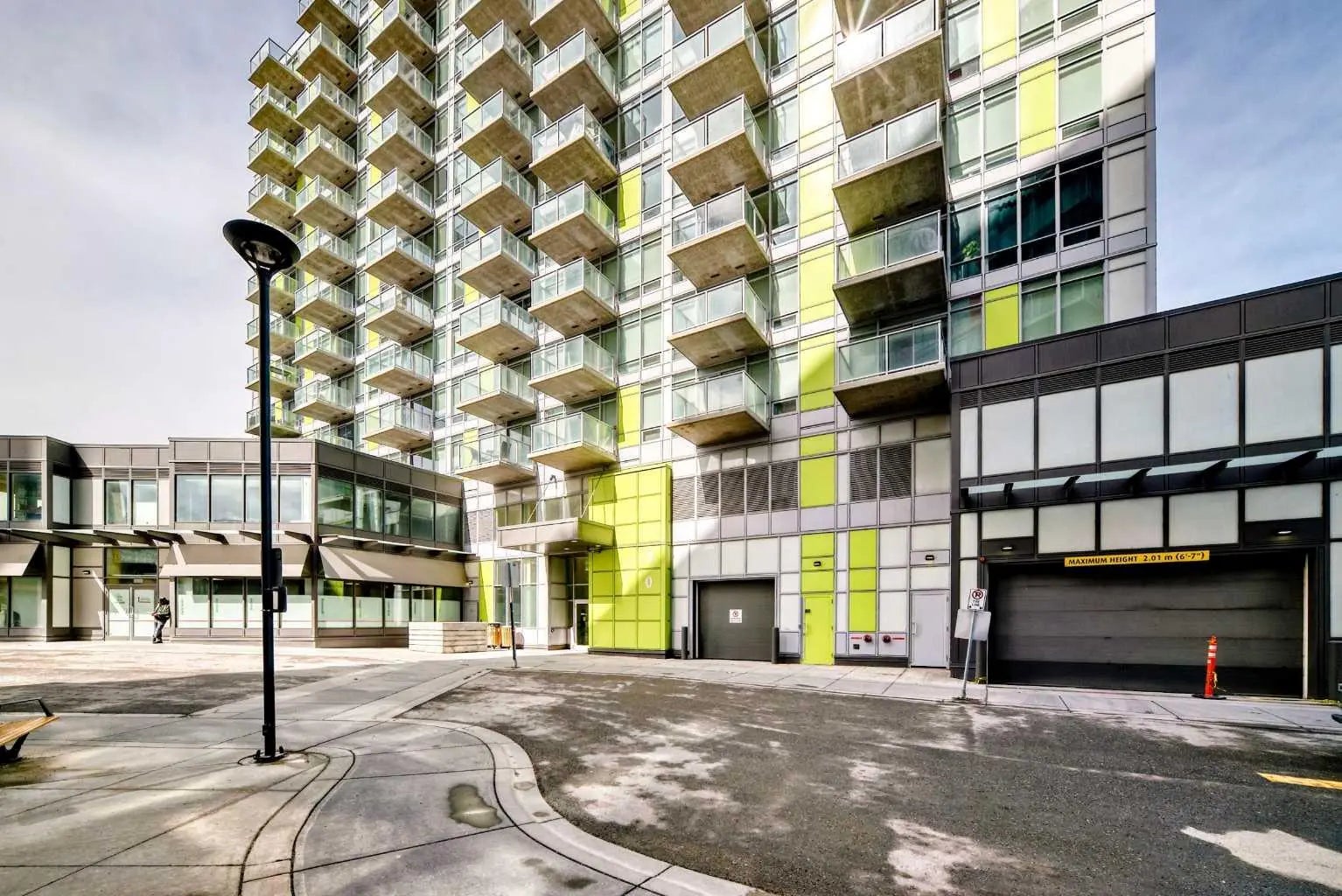 Photo of Listing #A2302228