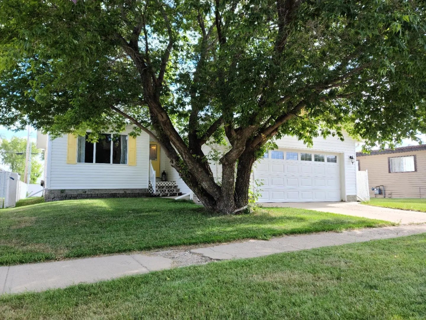 Photo of Listing #A2302294