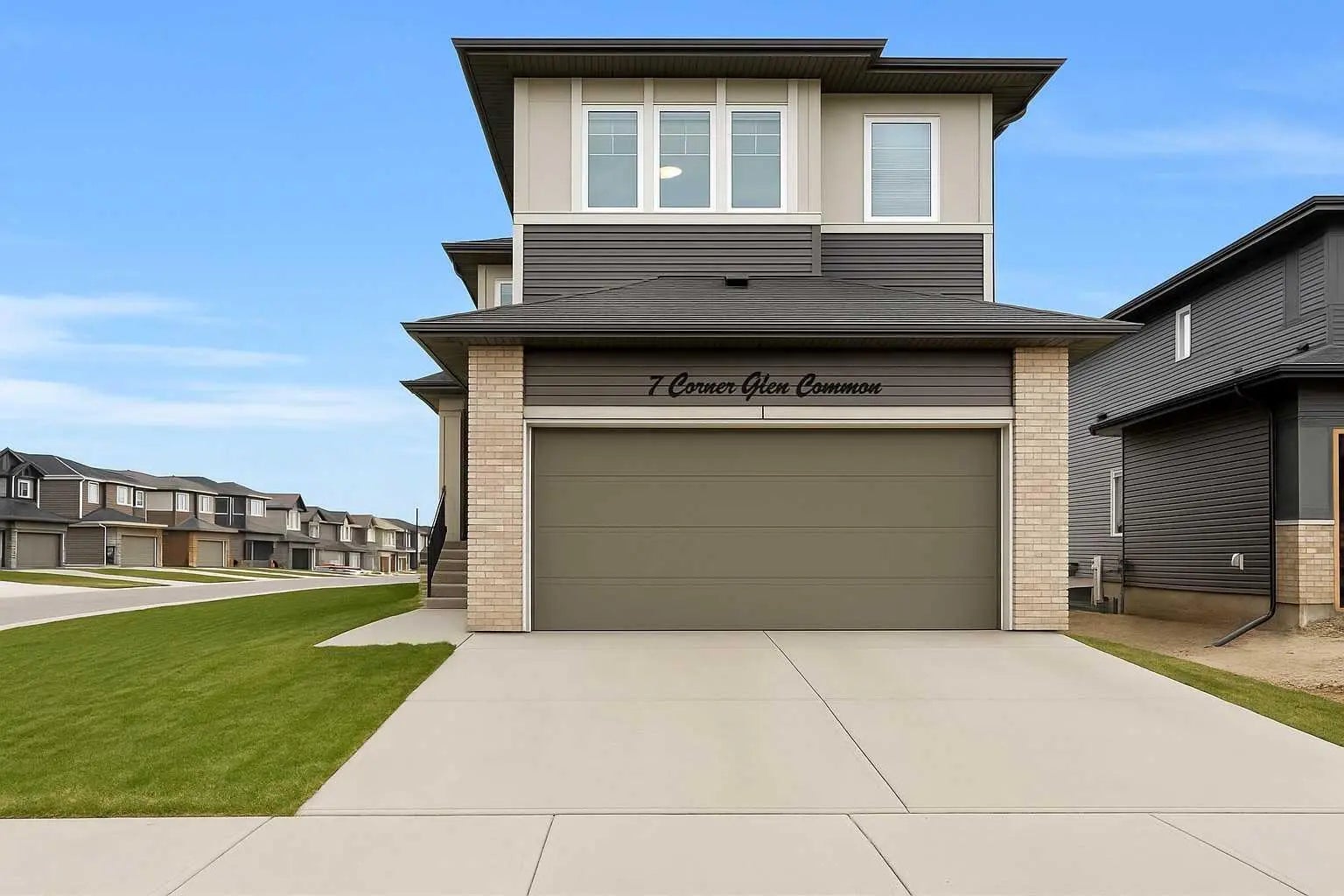 Photo of Listing #A2302303