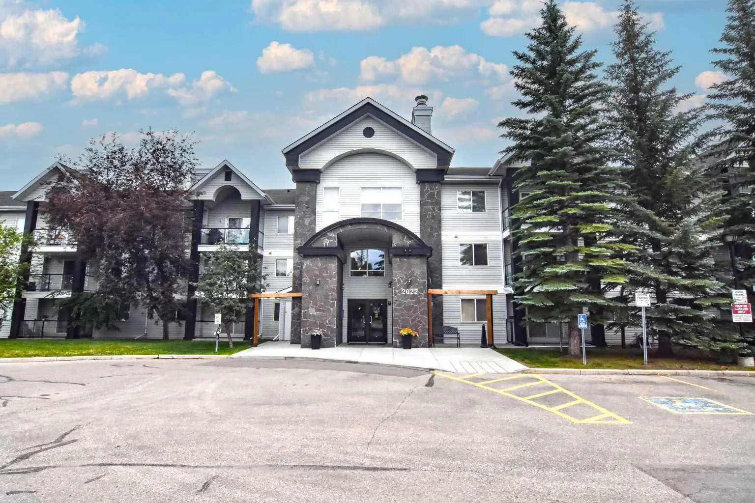 Photo of Listing #A2302347