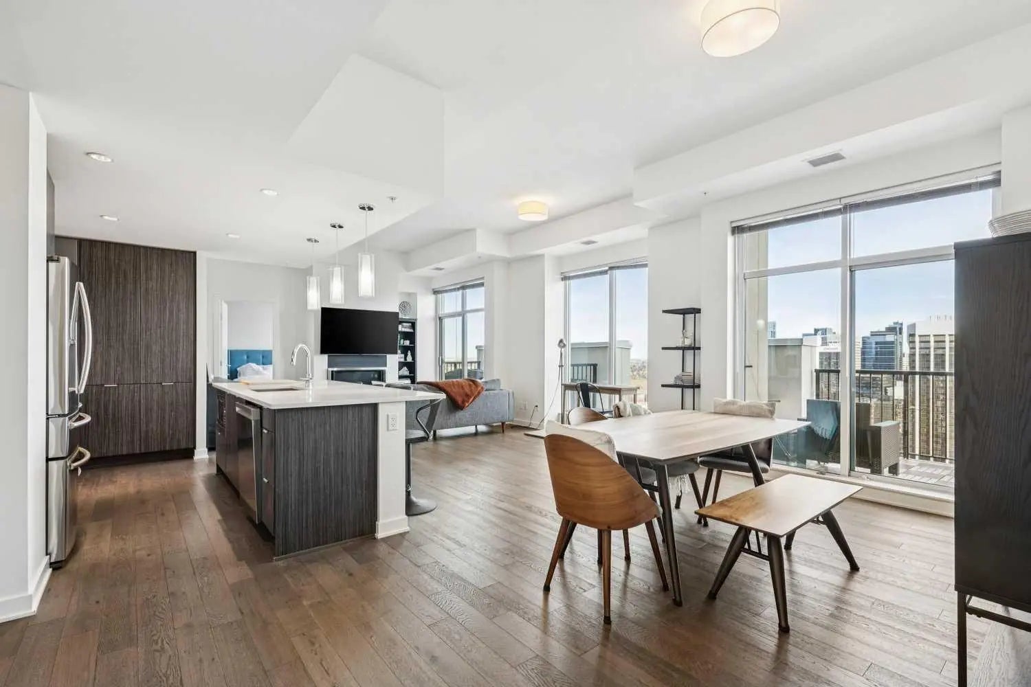 Photo of Listing #A2302372