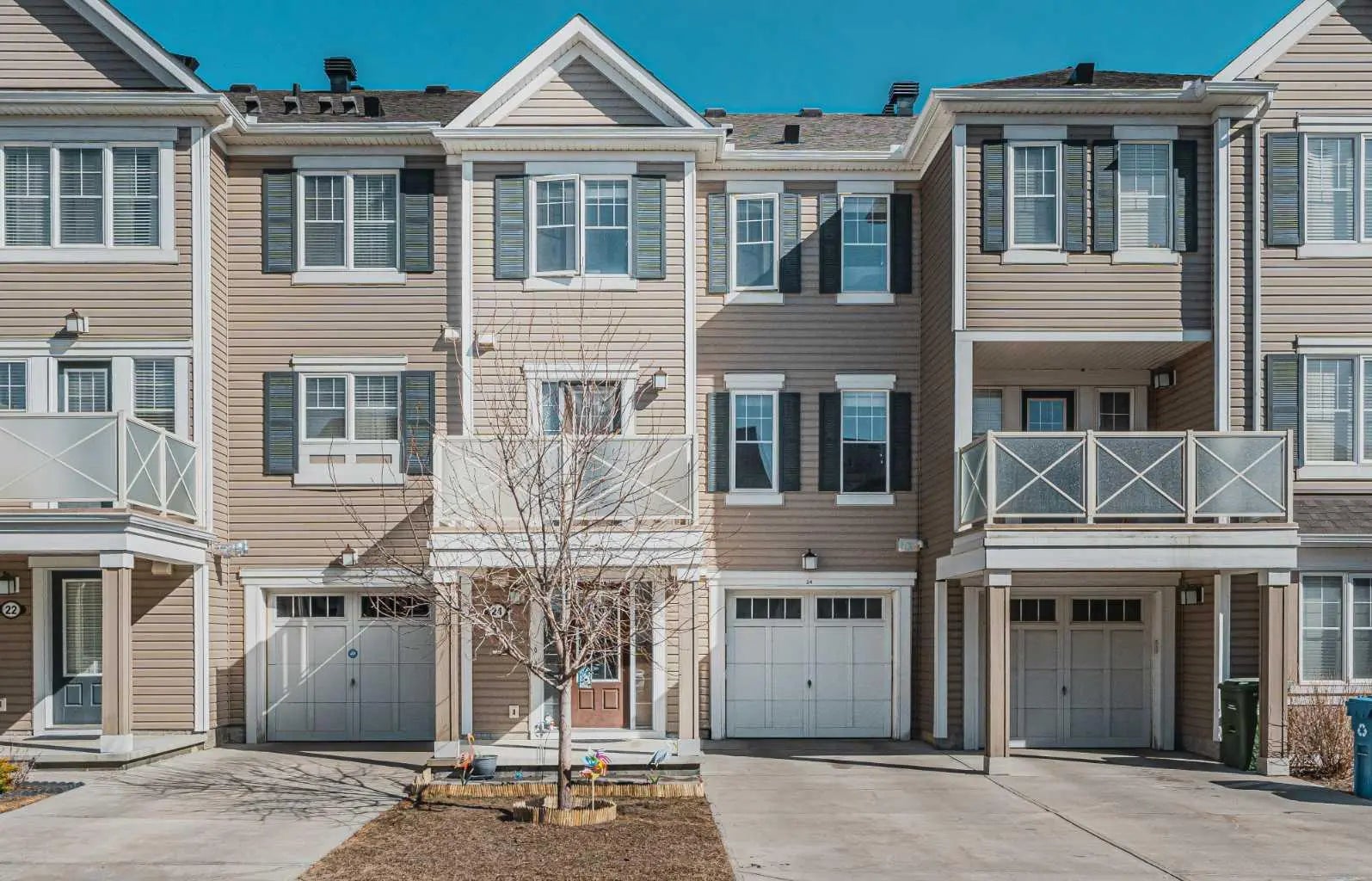 Photo of Listing #A2302404