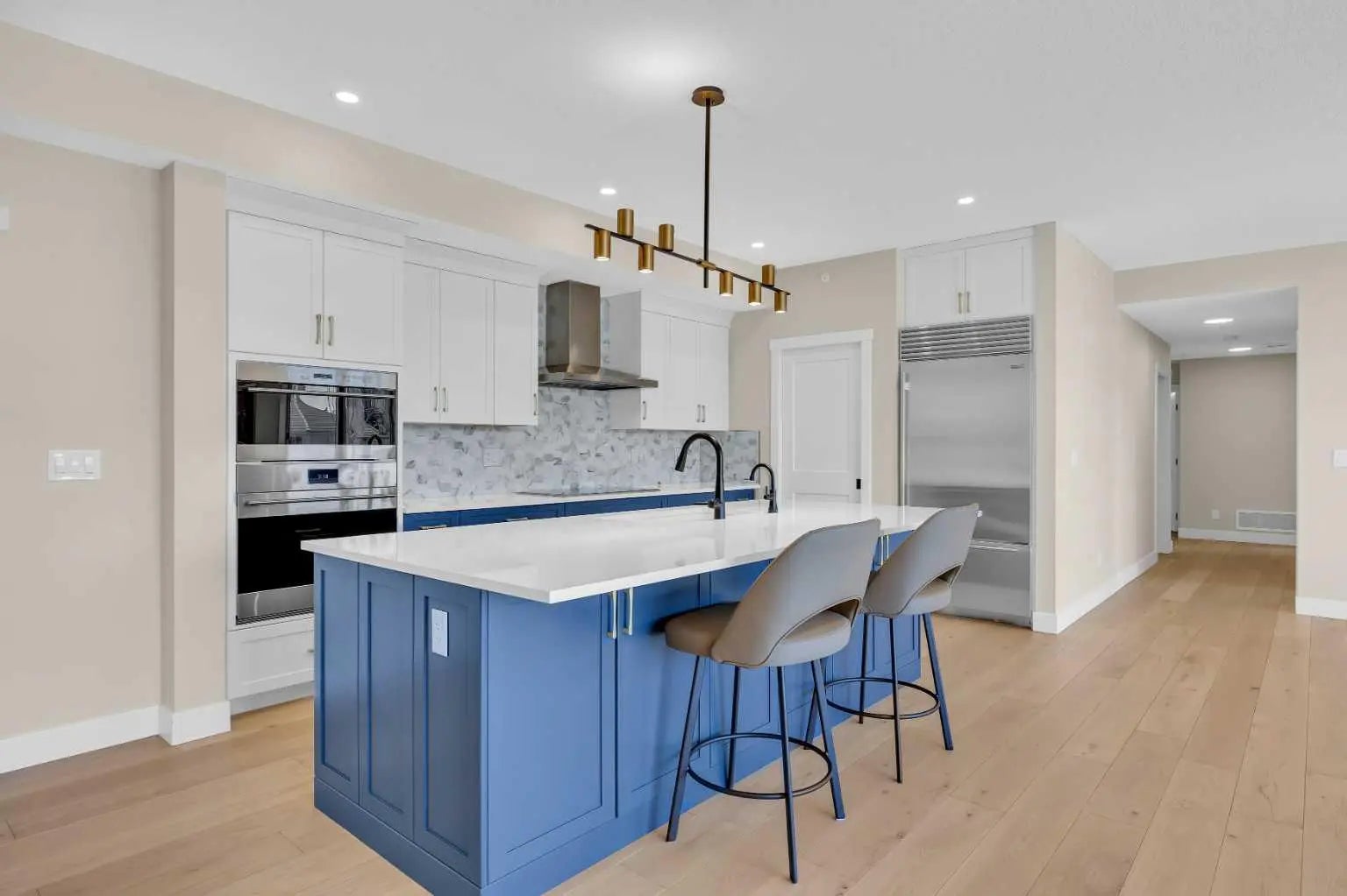 Photo of Listing #A2302577