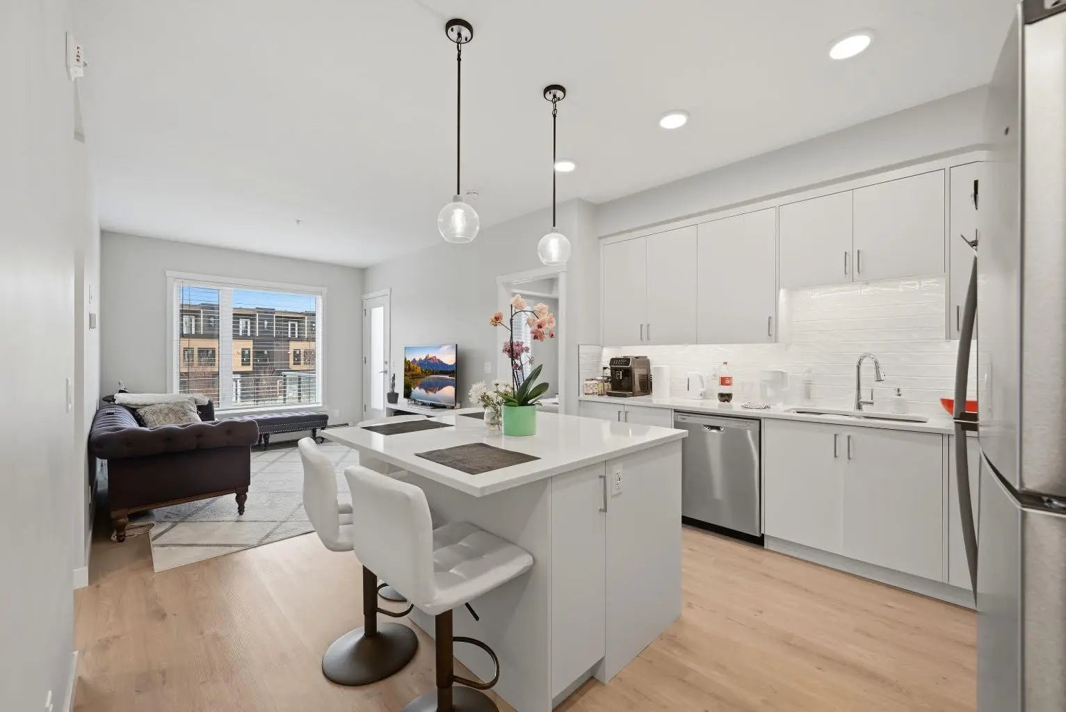 Photo of Listing #A2302761