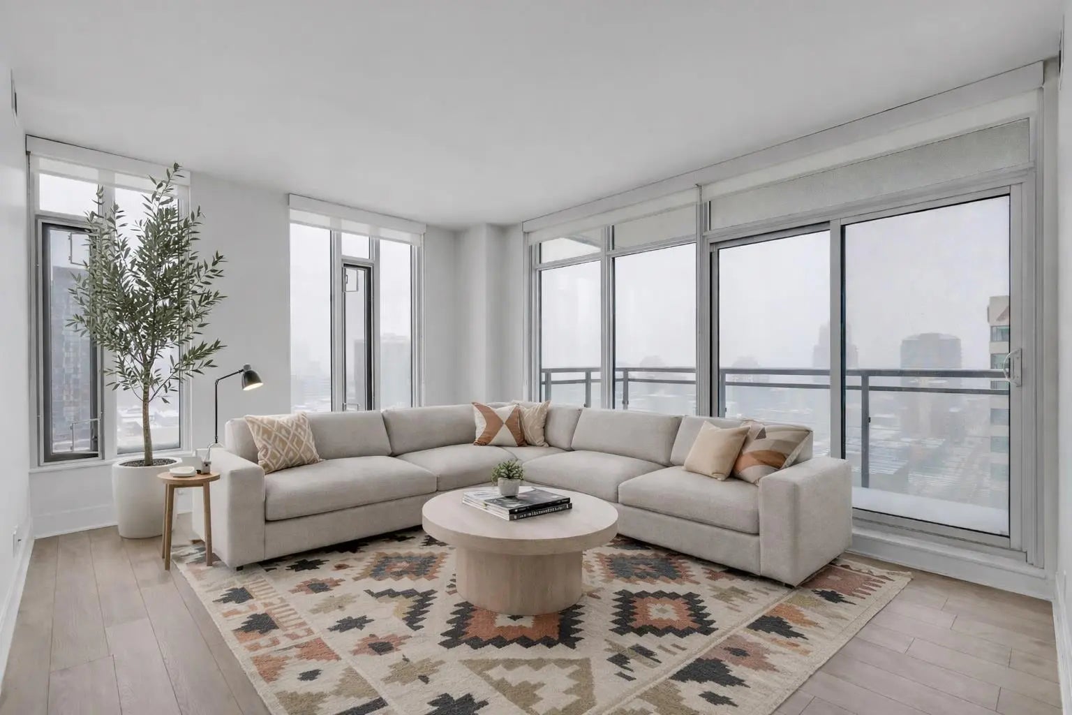 Photo of Listing #A2302785