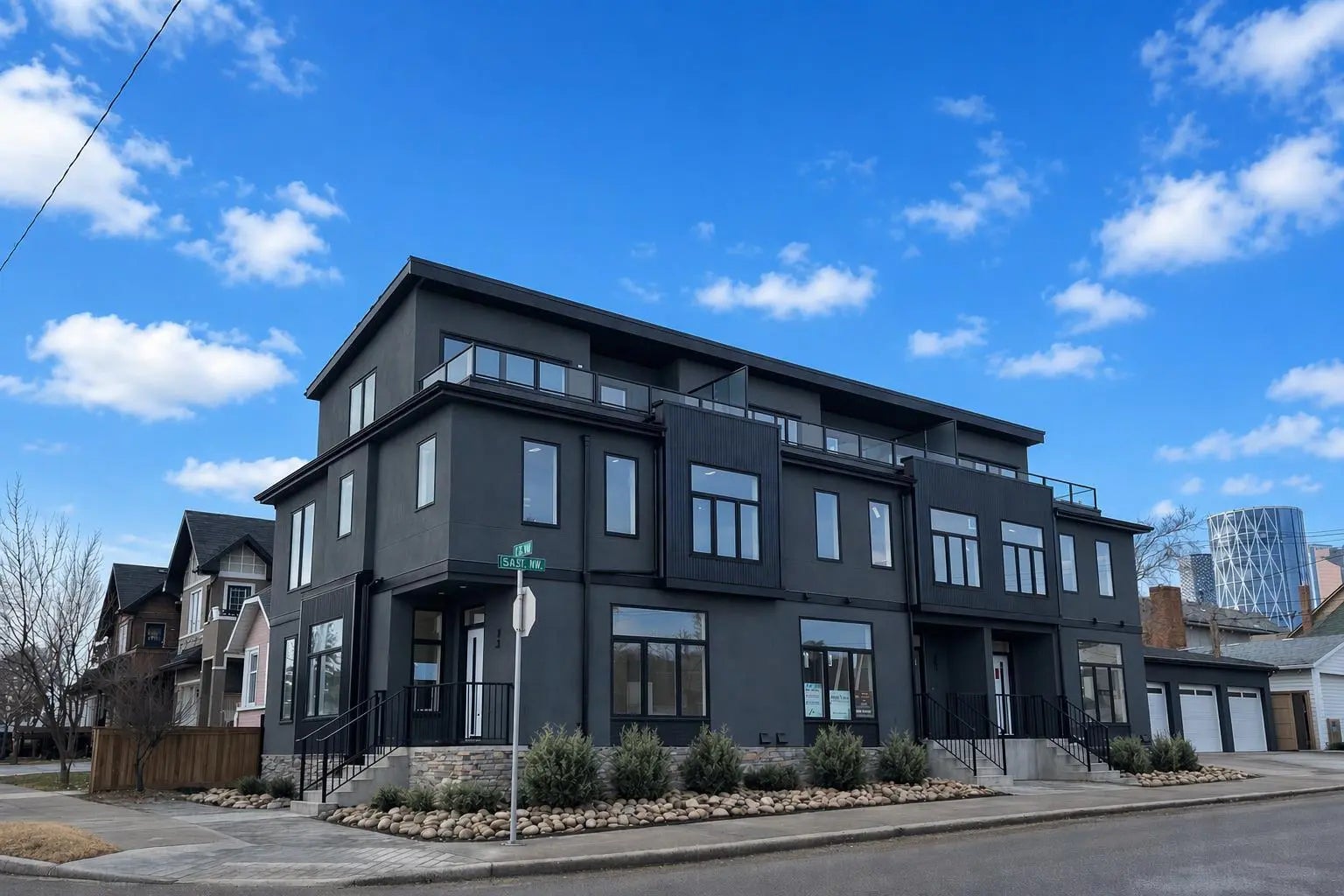 Photo of Listing #A2302820