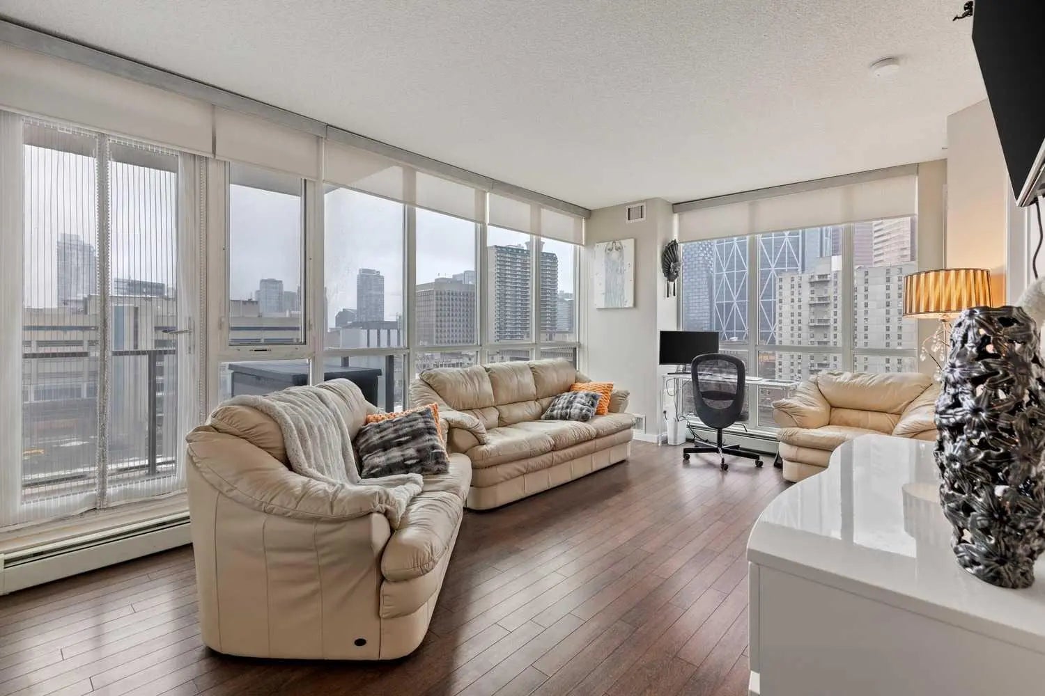 Photo of Listing #A2302975