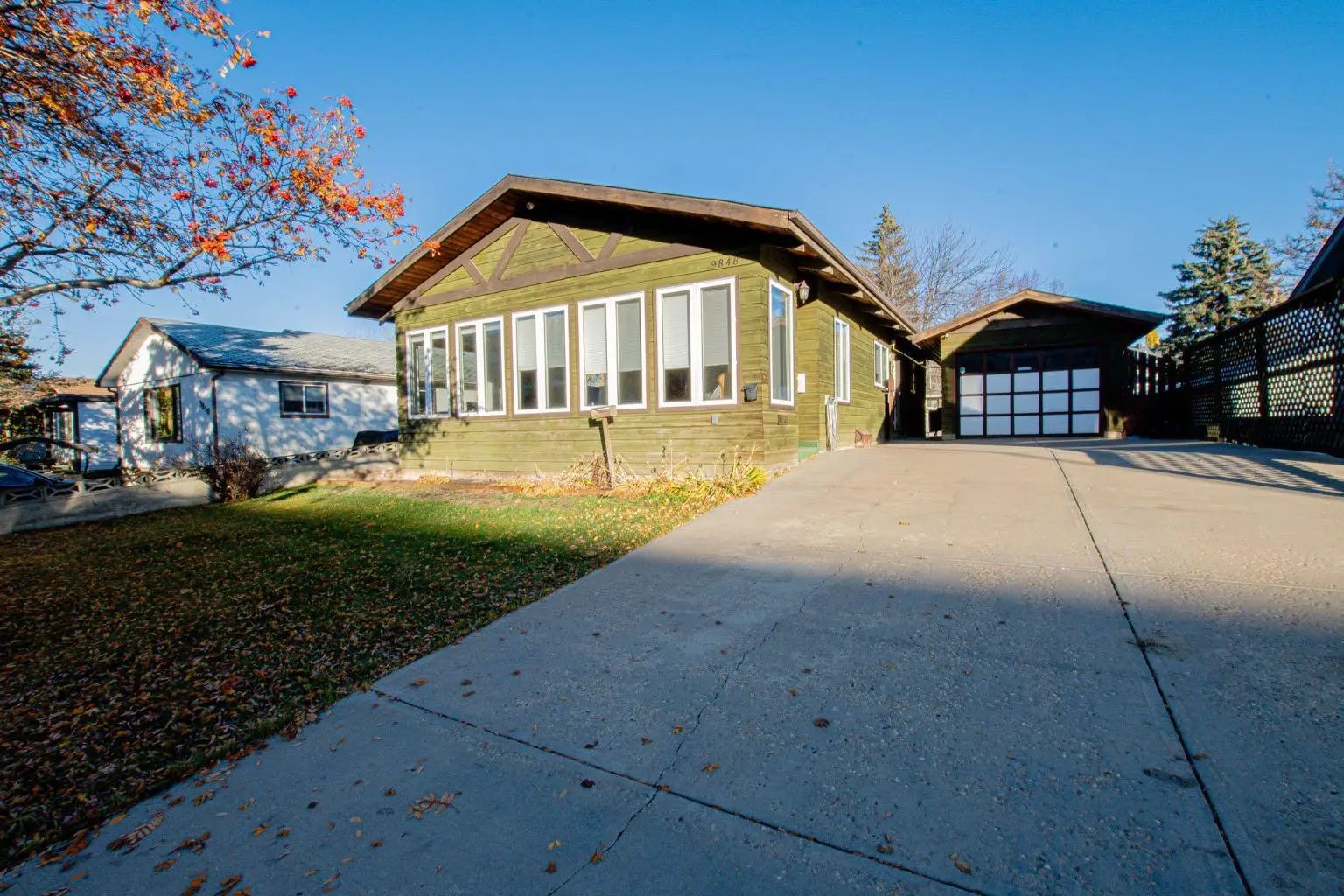 Photo of Listing #A2303077