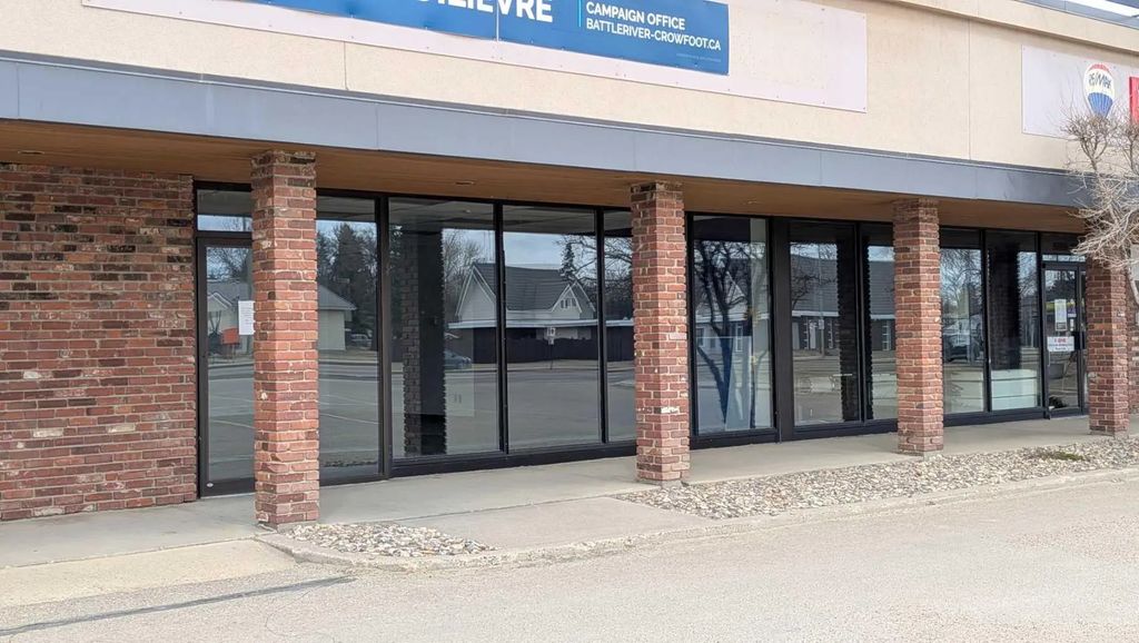 6008 48 Avenue , Camrose