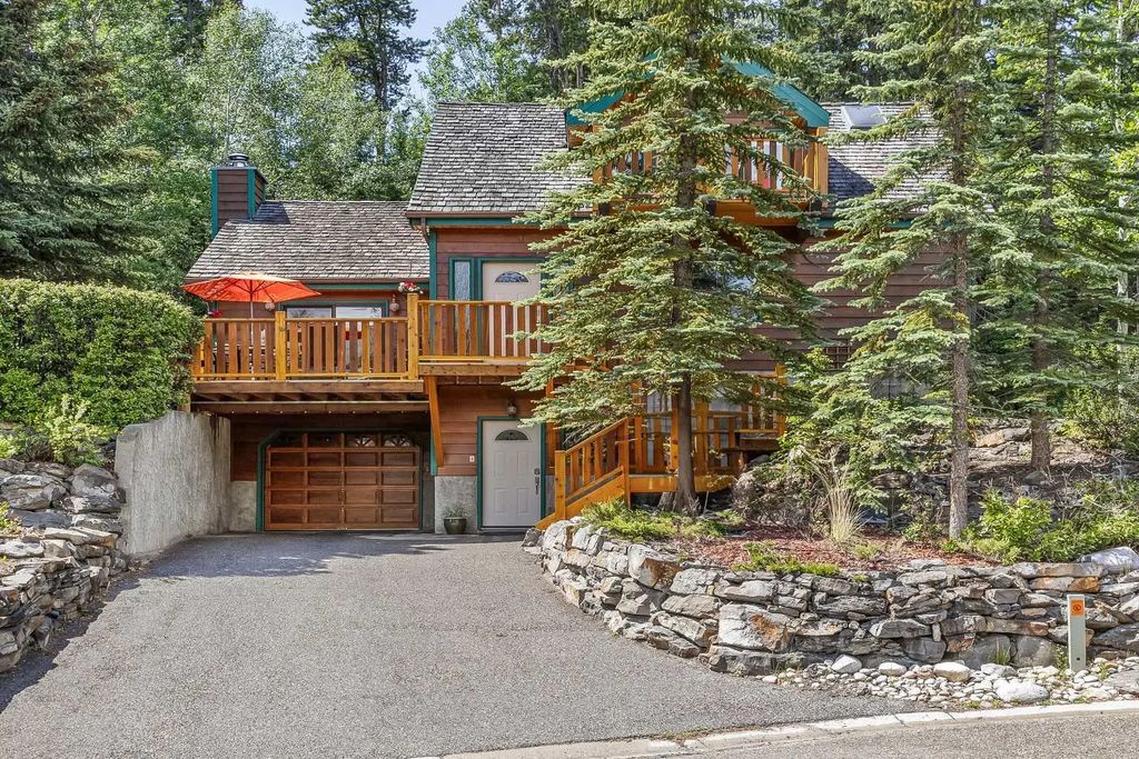 204 Grassi Place , Canmore