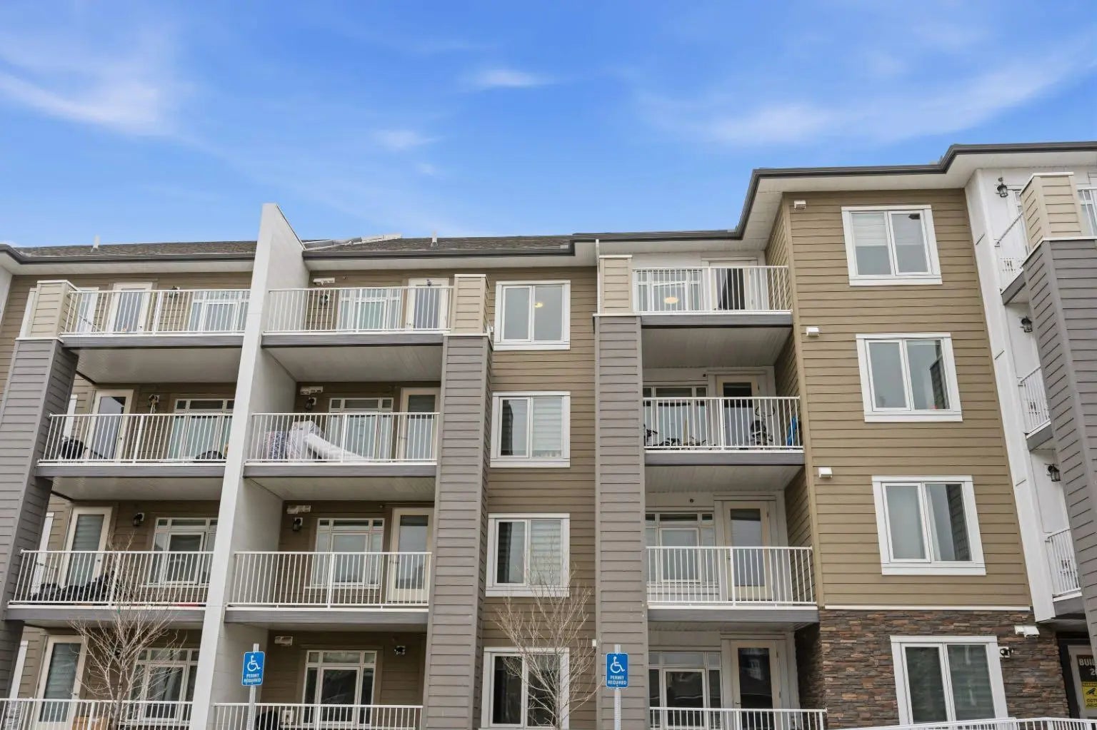 Photo of Listing #A2303921