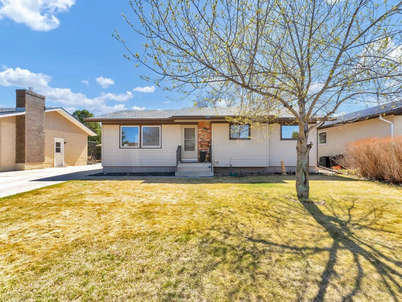 Photo of Listing #A2303946