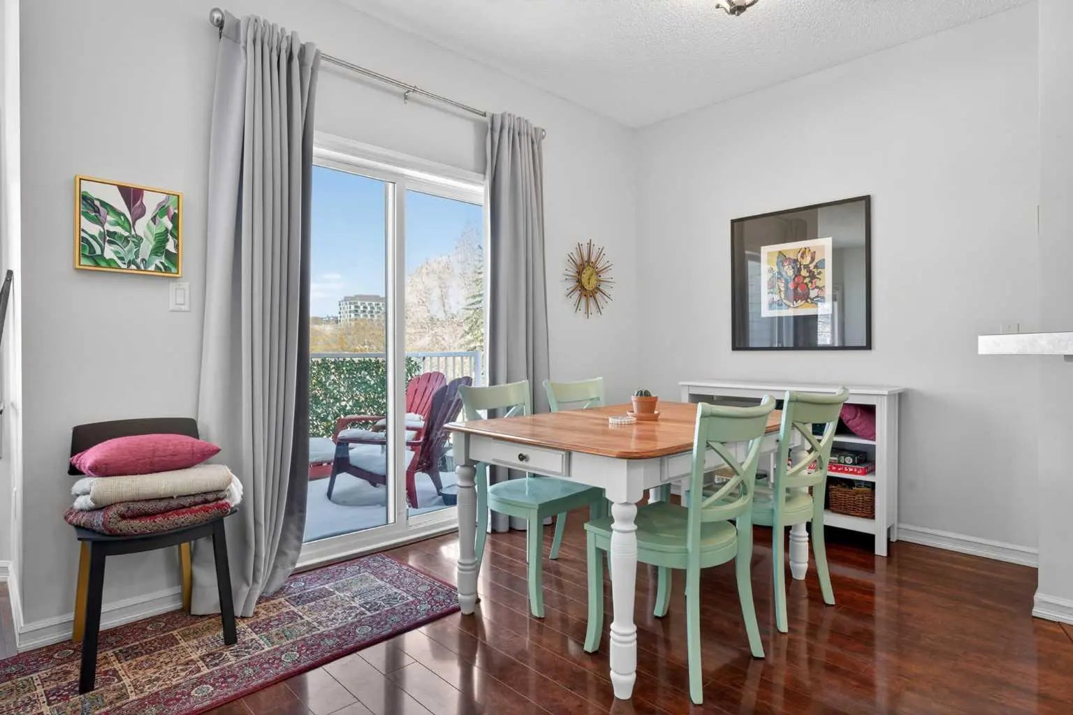 Photo of Listing #A2304040