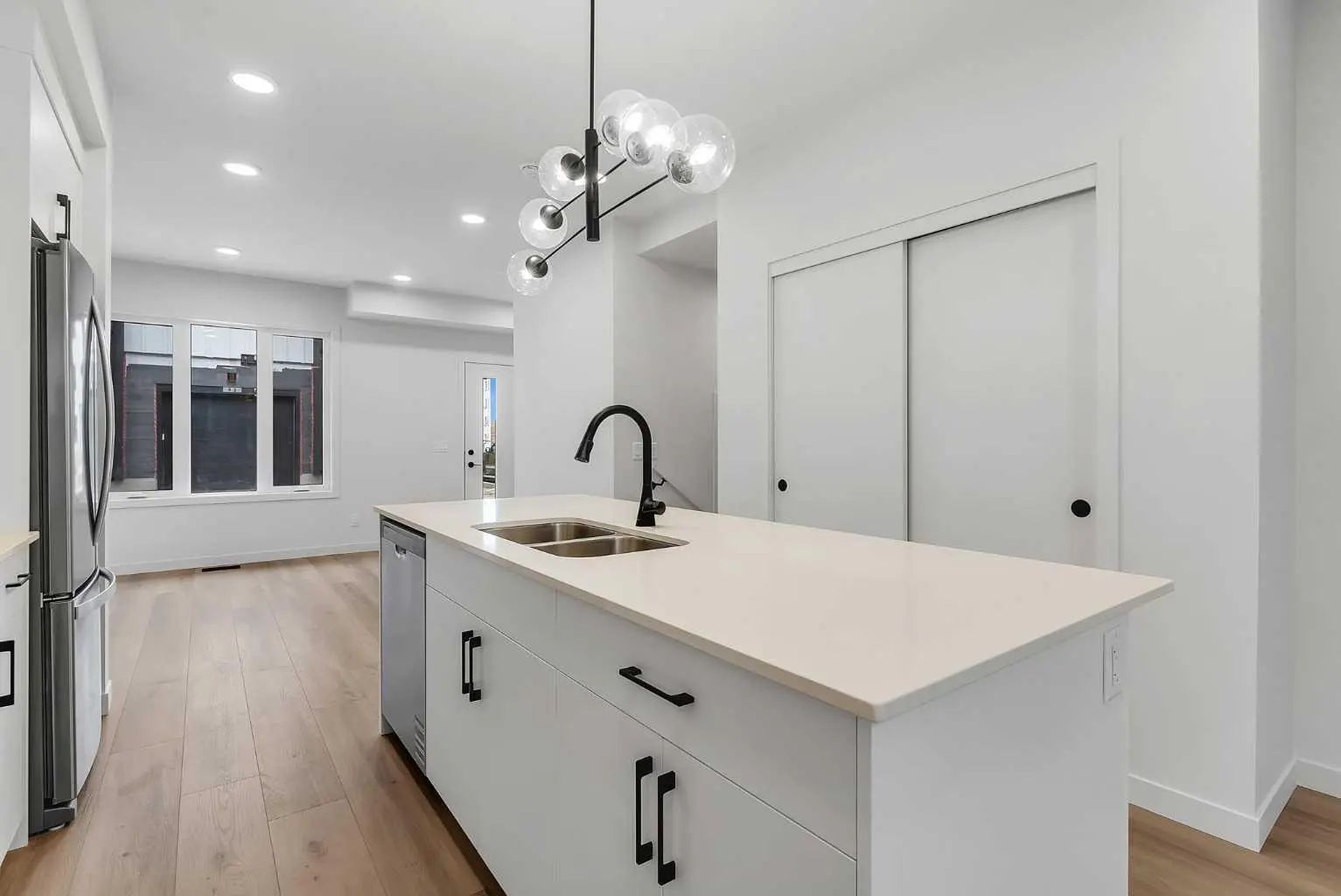 83 Arbour Lake Court Northwest, Calgary – Residential Row/Townhouse Listing Photo 10