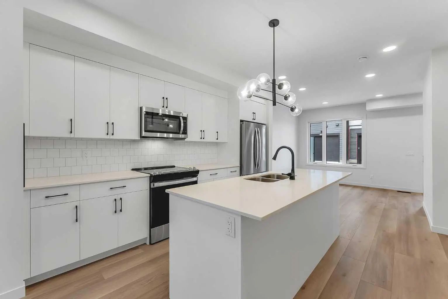 83 Arbour Lake Court Northwest, Calgary – Residential Row/Townhouse Listing Photo 7