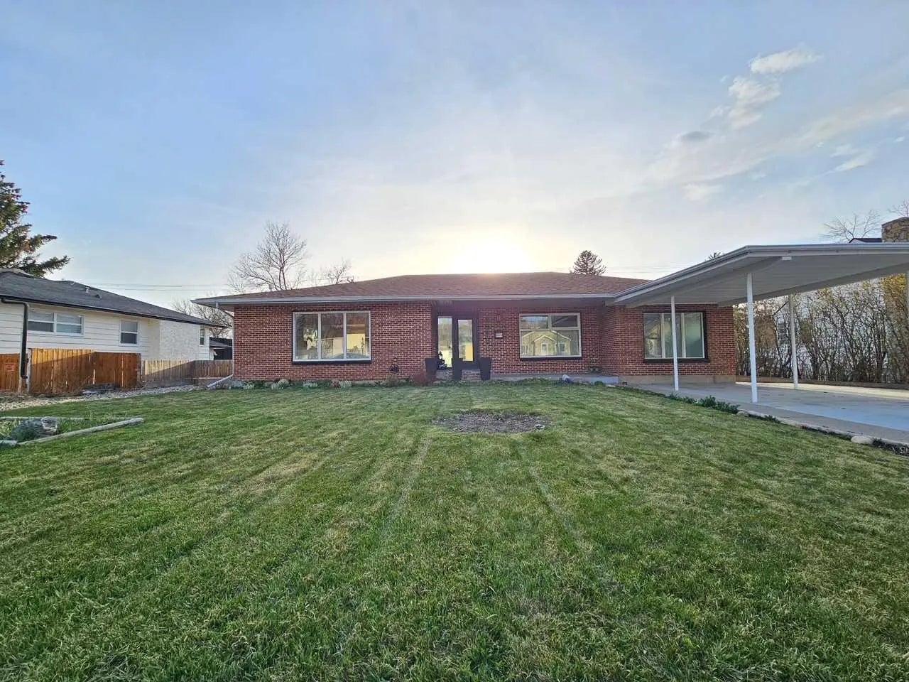 Photo of Listing #A2304097