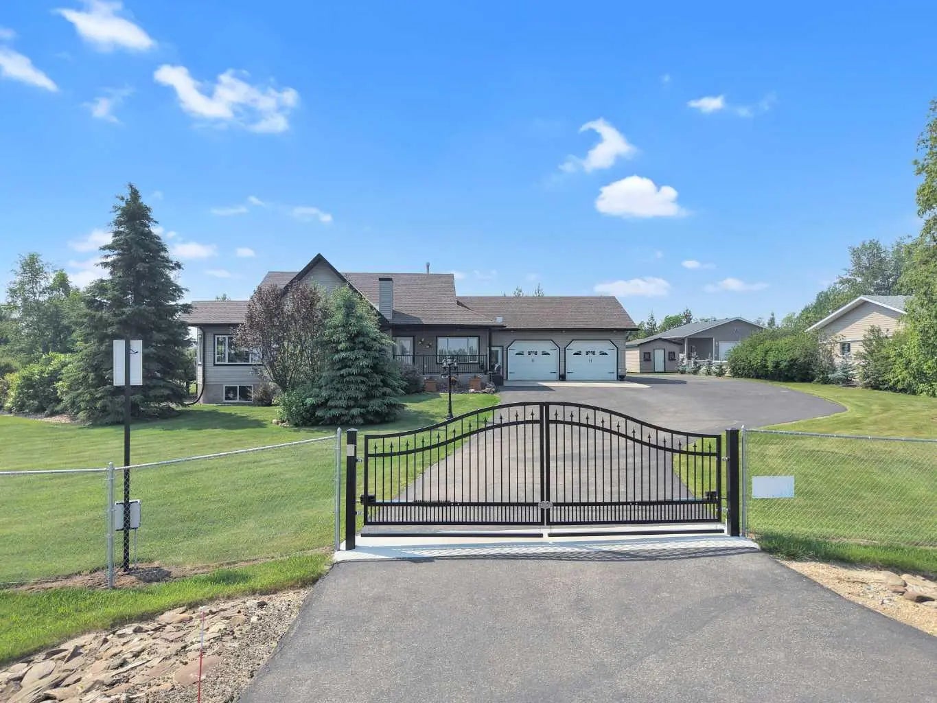 Photo of Listing #A2304133