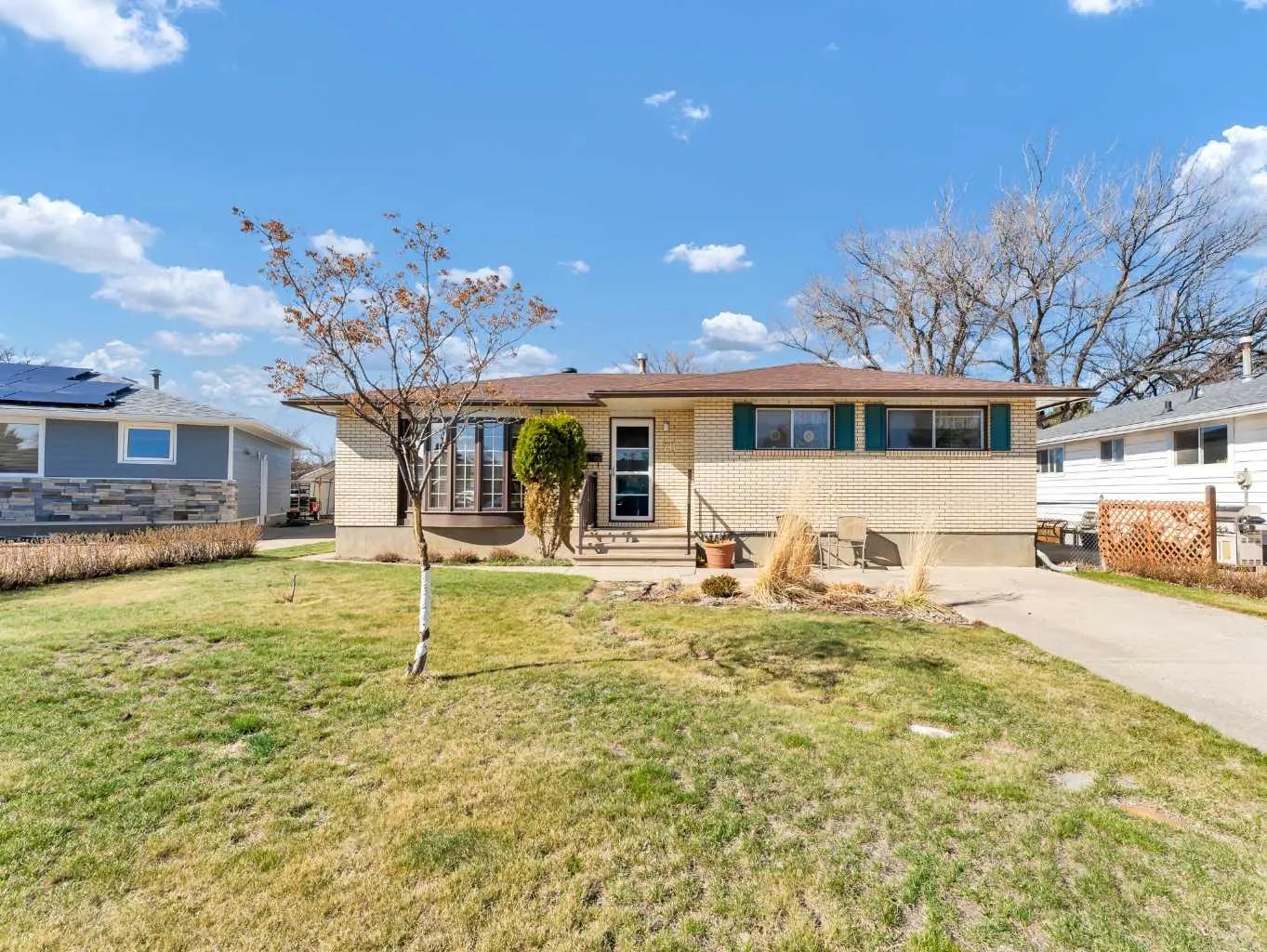 Photo of Listing #A2304235