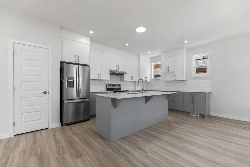 803 90 Corner Meadows Manor Ne, Calgary