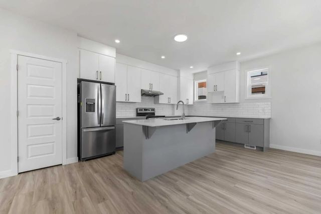 803 90 Corner Meadows Manor Ne, Calgary