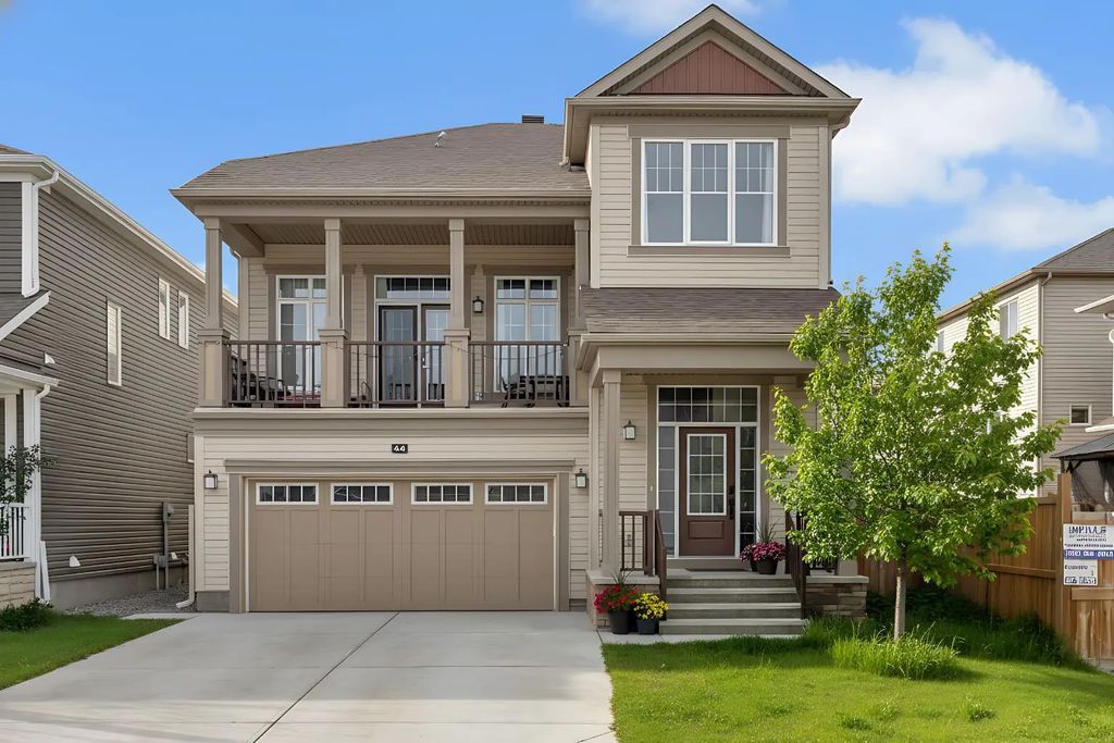 44 Cityside Rise Ne, Calgary