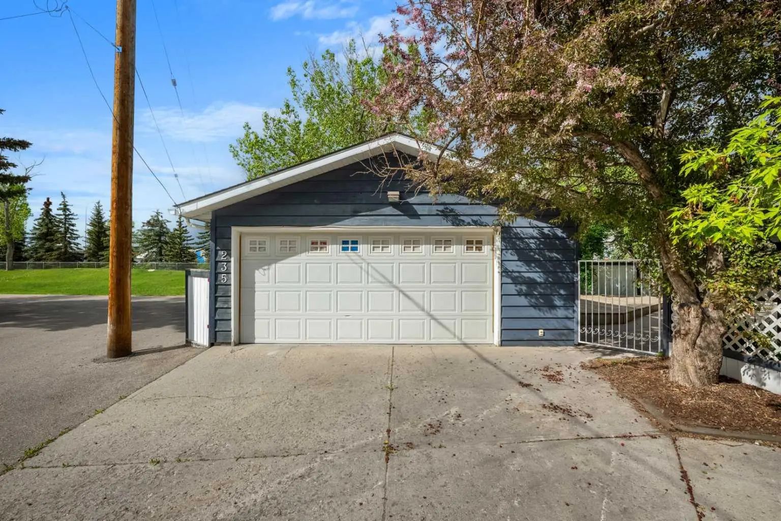 235 Lake Rosen Crescent Southeast, Calgary – Residential Detached Listing Photo 44
