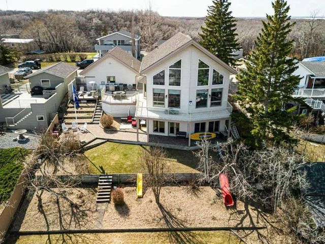 19 Lakeview Drive , Rochon Sands