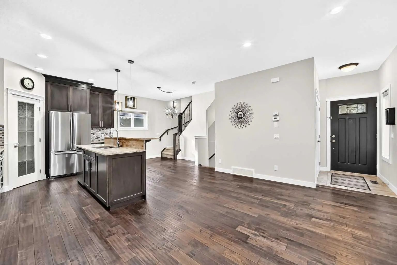 2 309 15 Avenue Northeast, Calgary – Residential Row/Townhouse Listing Photo 4