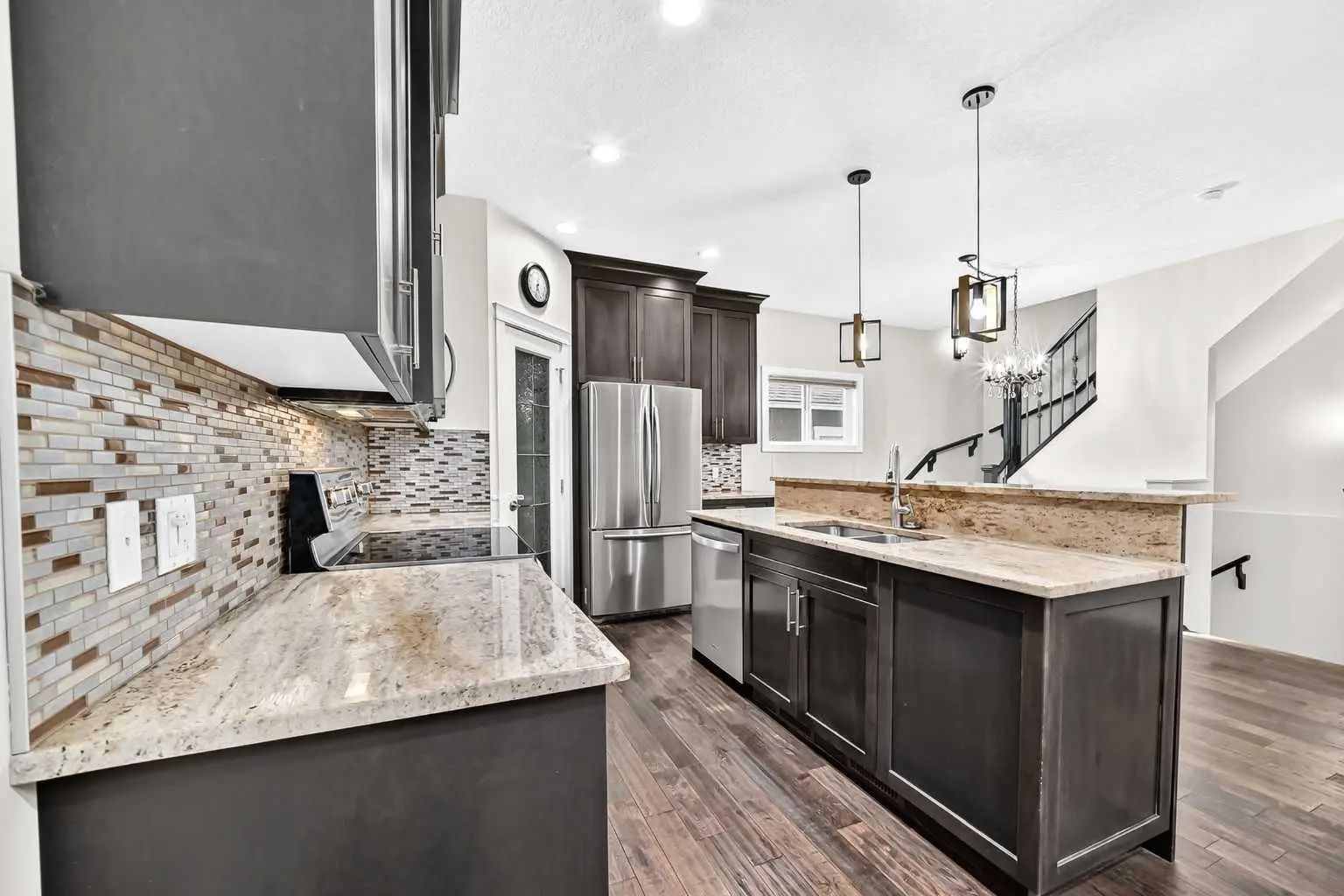 2 309 15 Avenue Northeast, Calgary – Residential Row/Townhouse Listing Photo 9